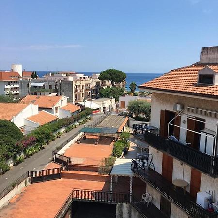 فيلا جيارديني ناكسوسفي Beda House Panoramica E Tranquilla المظهر الخارجي الصورة